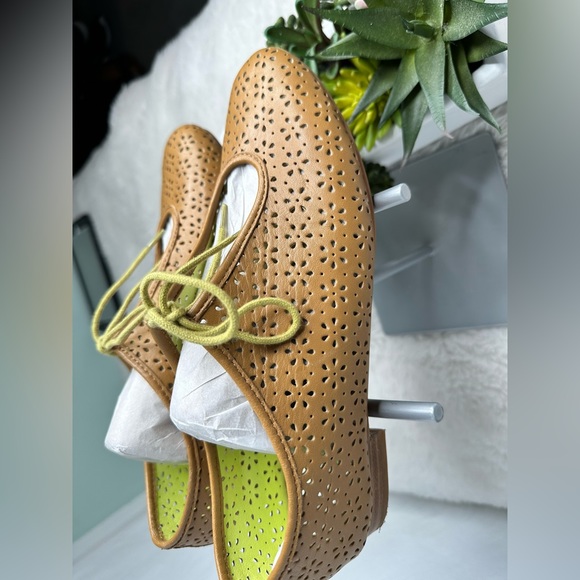 Seychelles Heritage Women Cut Out Leather Lace Up Flats Shoes 8.5 - Picture 2 of 10